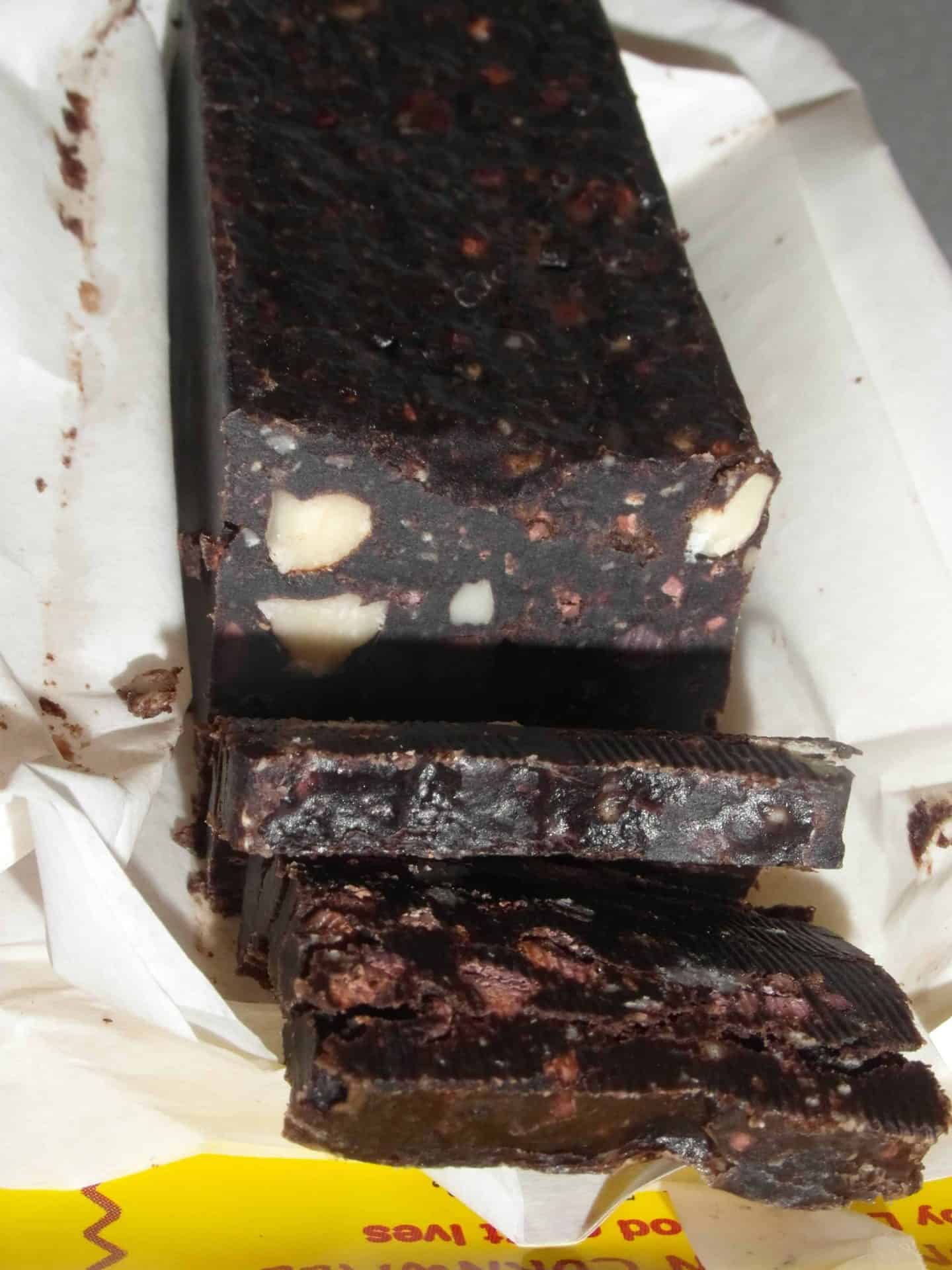 Raw chocolate nut pies – a gluten free, dairy free, sugar free chocolate fix without the guilt