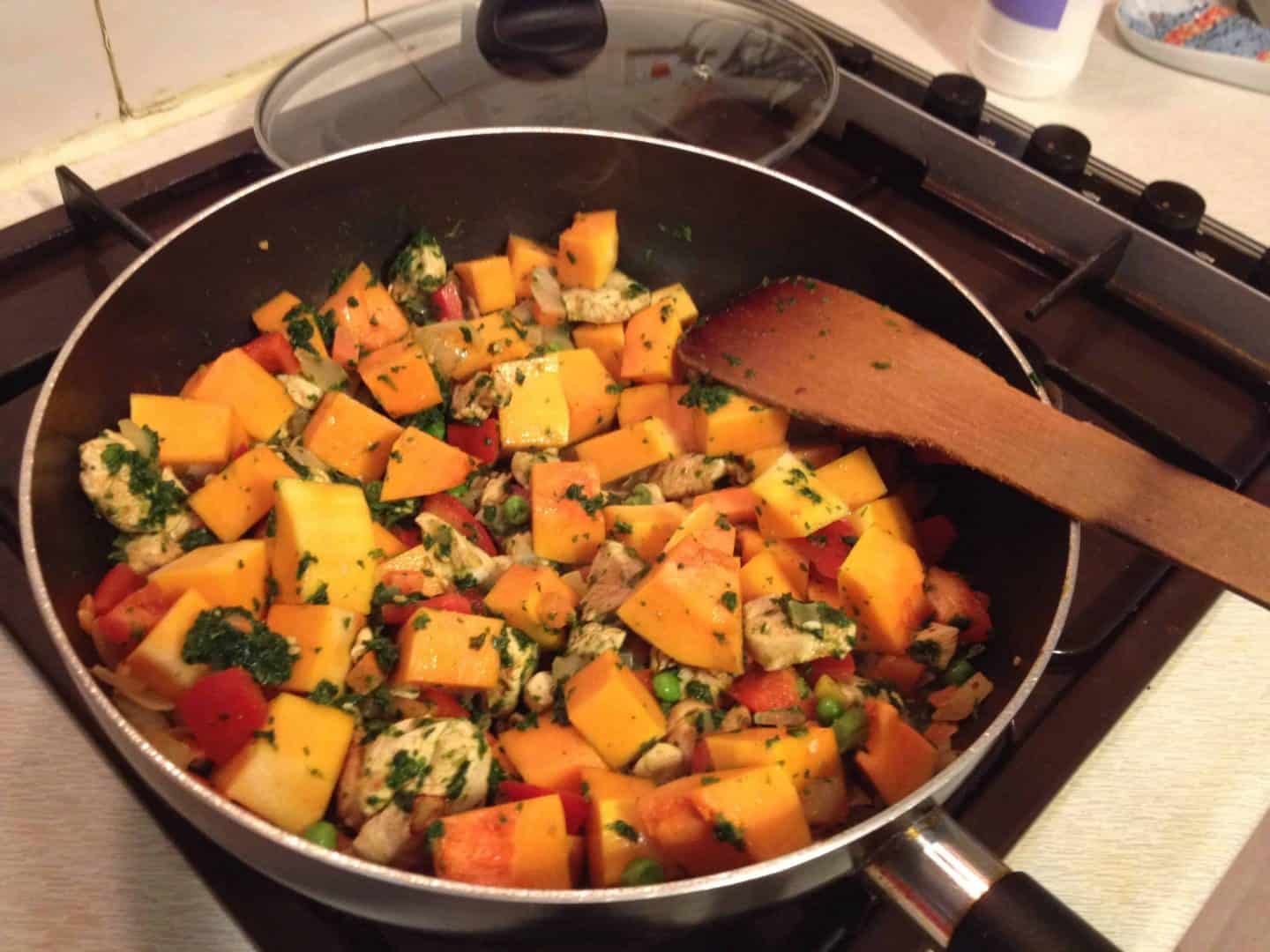 Warming winter lunches series: Gluten free butternut chicken mess