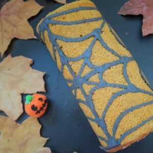 pumpkin spice gluten free swiss roll recipe halloween