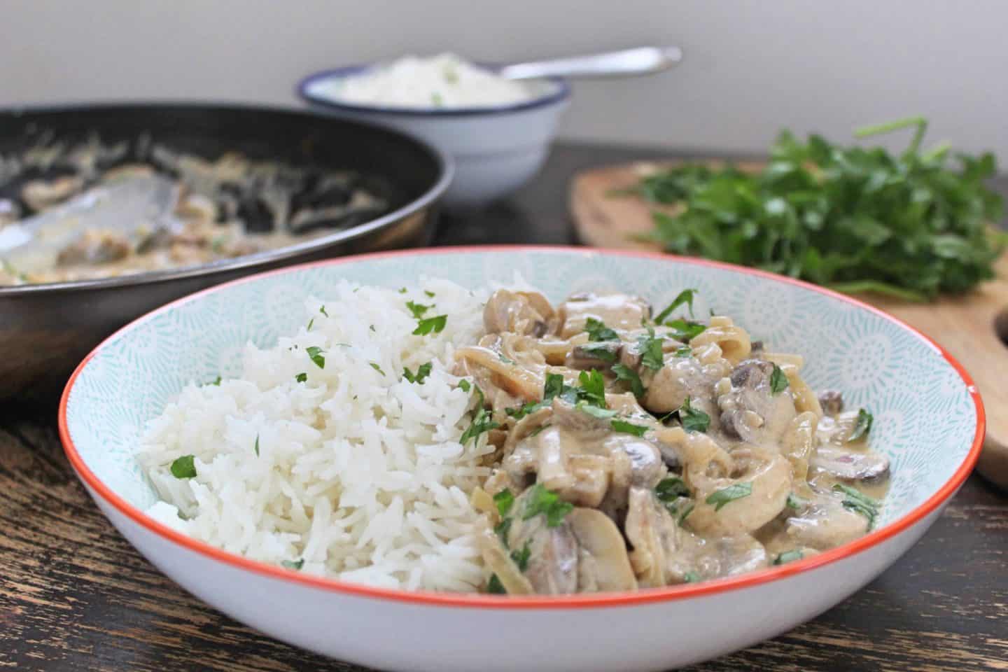 My quick and delicious mushroom stroganoff recipe (gluten free & vegetarian)