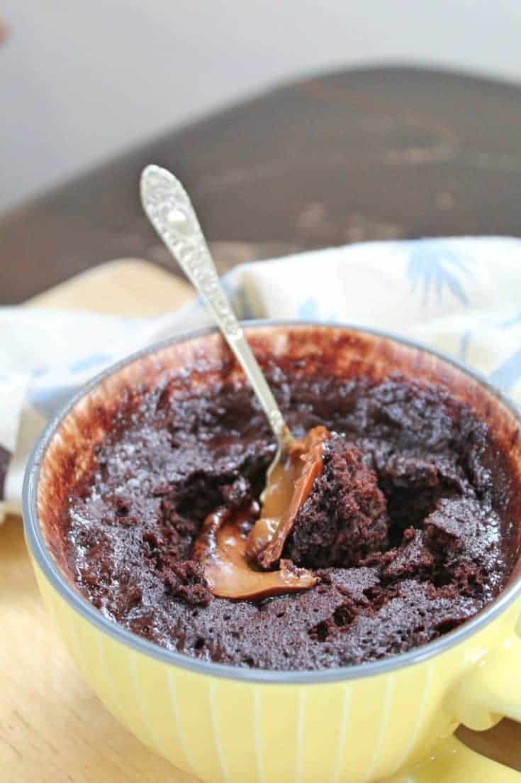 GLUTEN FREE CARAMEL EGG MUG CAKE RECIPE