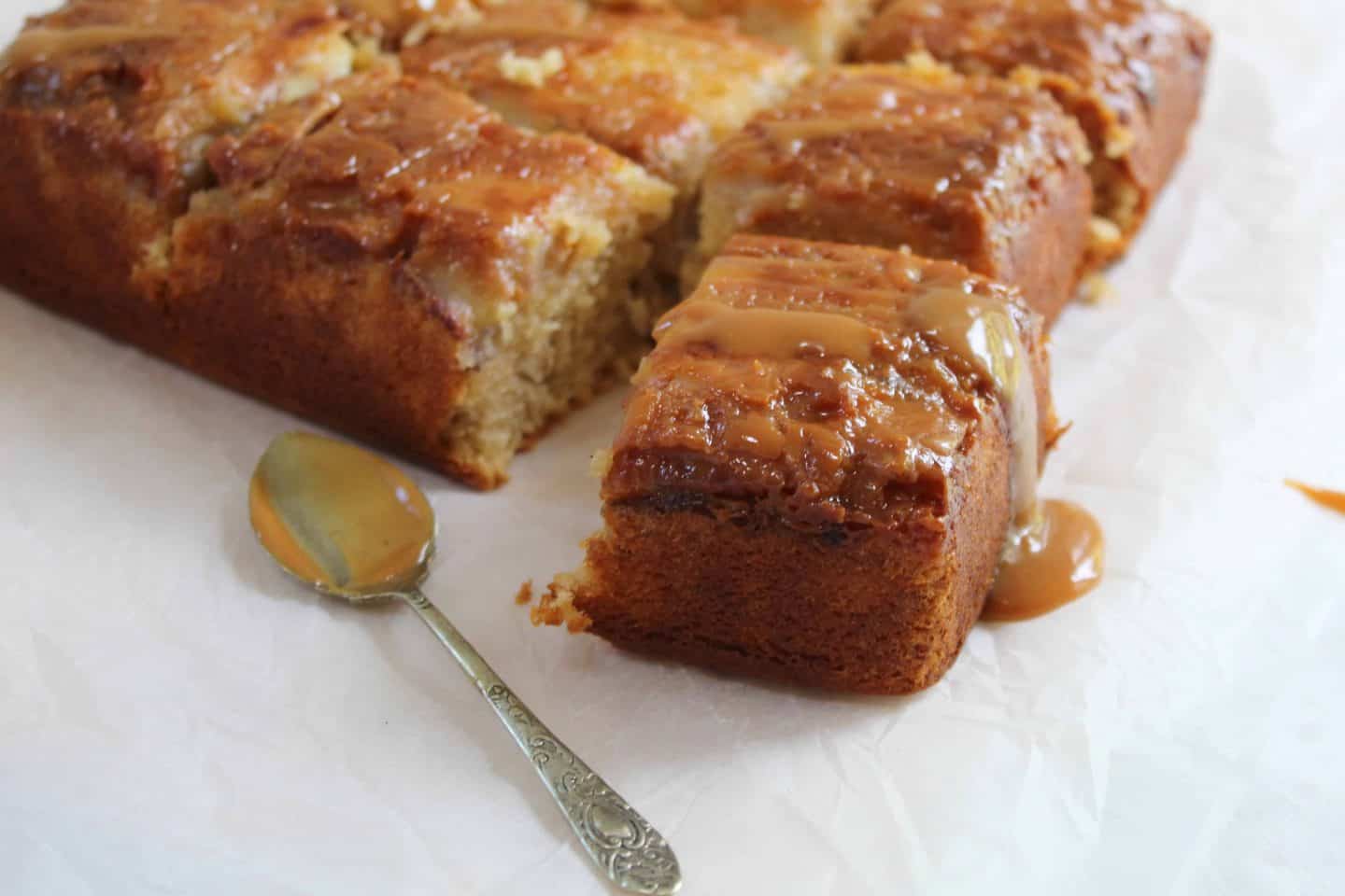 GLUTEN FREE BANANA CARAMEL UPSIDE DOWN CAKE