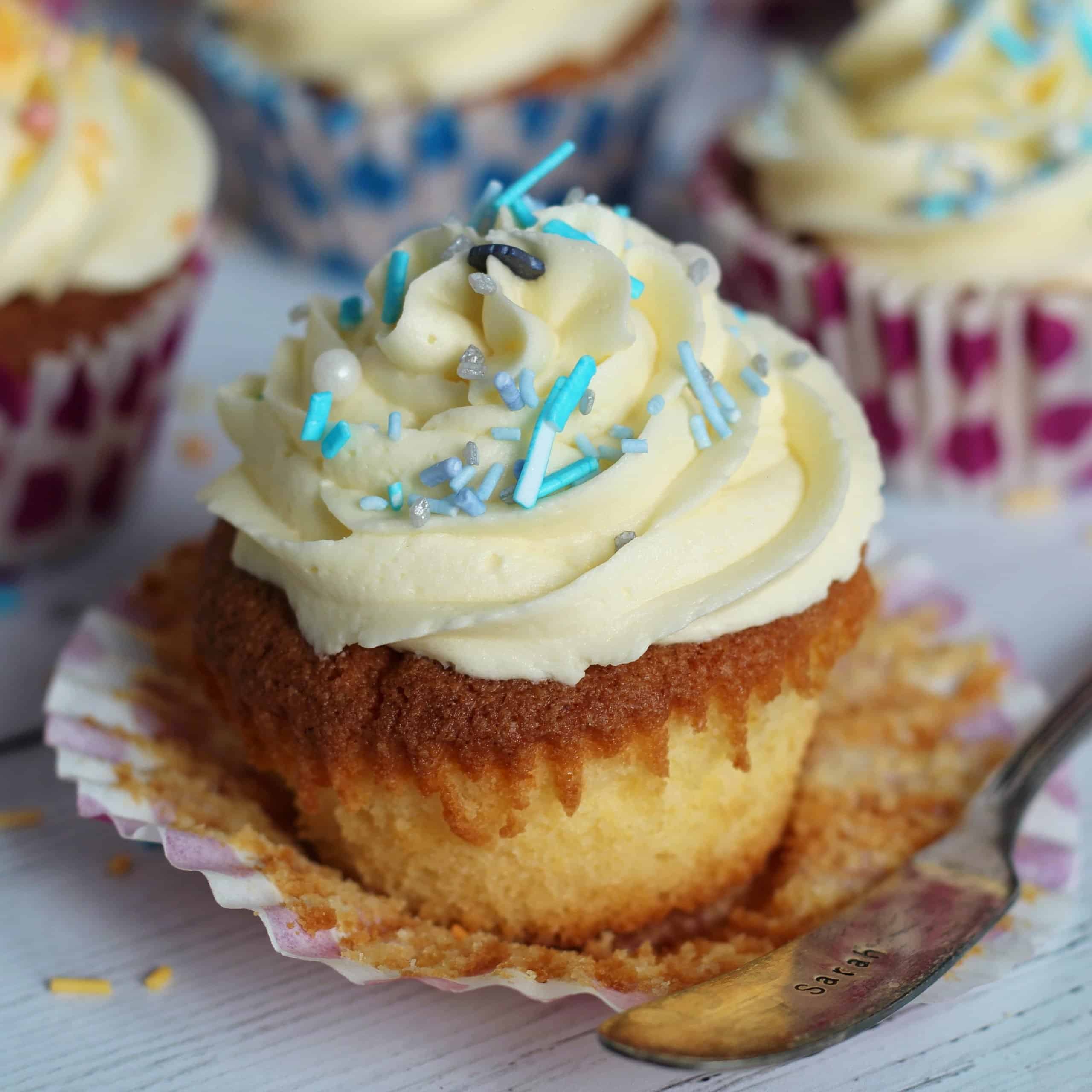 Gluten free vanilla cupcakes - EASY recipe - The Gluten Free Blogger
