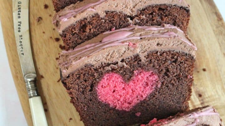 Hidden Heart Cake | Bake With Stork