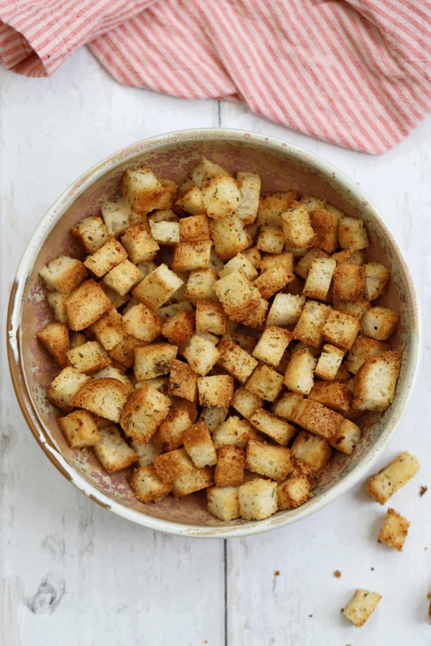 A bowl of gluten free croutons.