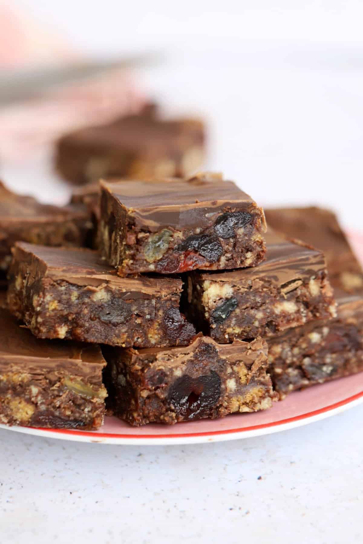 A plate of gluten free chocolate tiffin squares.